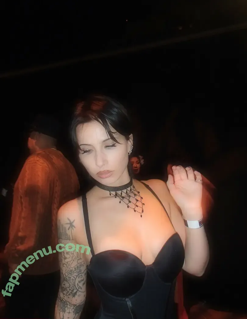 Bente Violet nude photo #0143 (bentevviolet / justviolet)