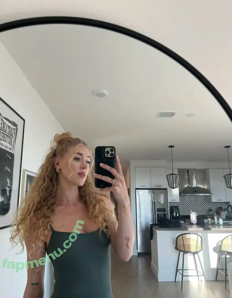 bentleeofficial nude photo #0009 (iambentlee)