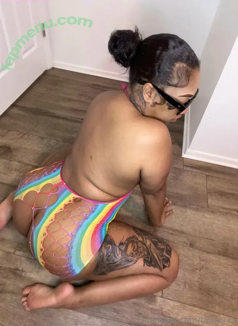 benzy1x nude photo #0031 (benzy1x)