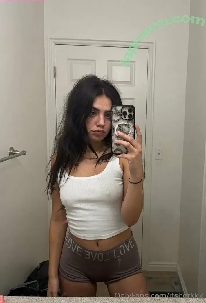 BerkeleyElll nude photo #0012 (berkspriv / itsberkkk / savannaellis)