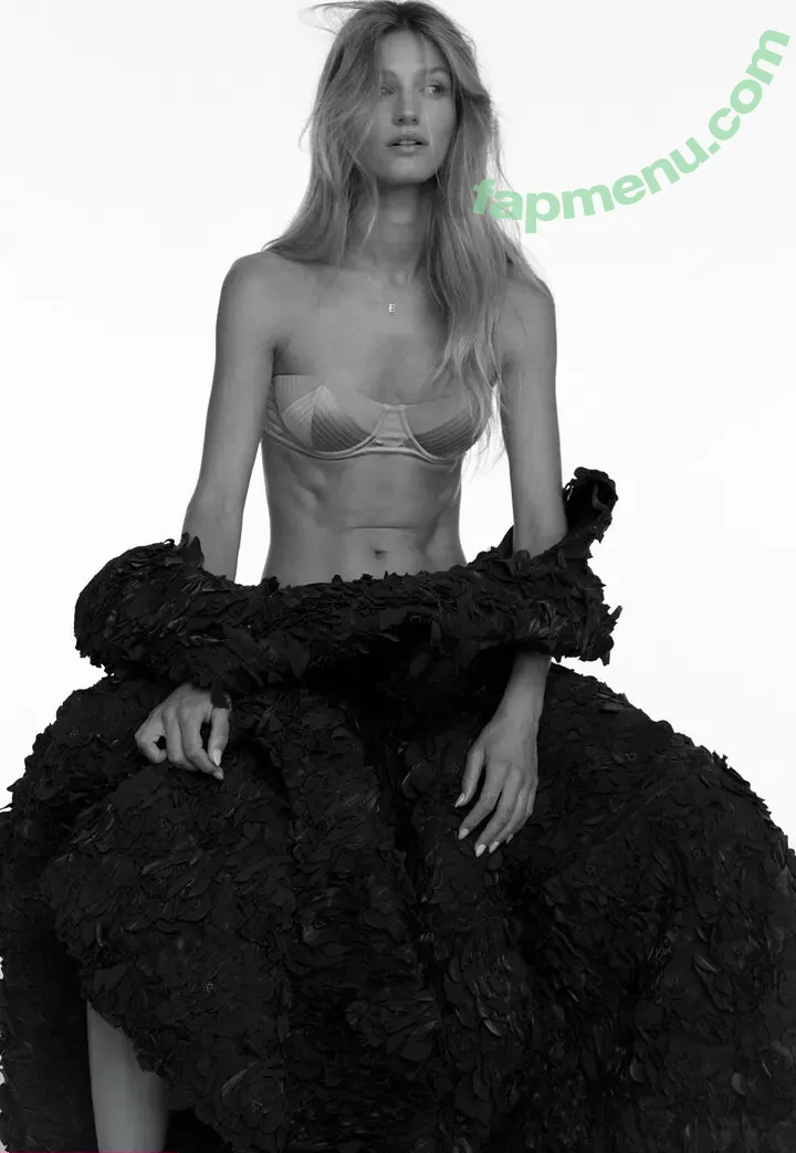 Berkleigh Wright nude photo #0074 (berkleighwright)