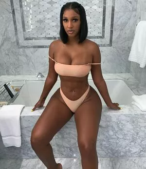 Bernice Burgos / berniceburgos / realberniceburgos nude photo #0084