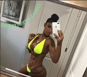 Bernice Burgos / realberniceburgos nude photo #0216