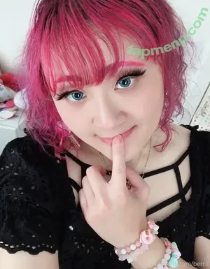 berrii / bubblberrii nude photo #0002