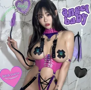 Berry / berry_is_blooming nude photo #0042