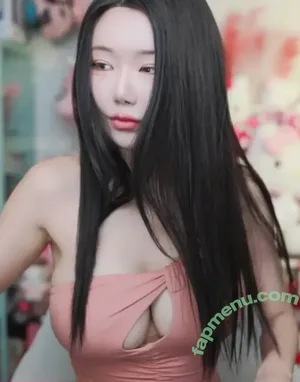 Berry / berry_is_blooming nude photo #0661