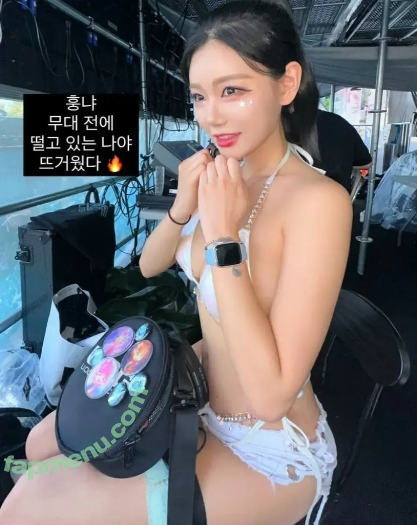 Berry nude photo #0082 (berry_is_blooming)