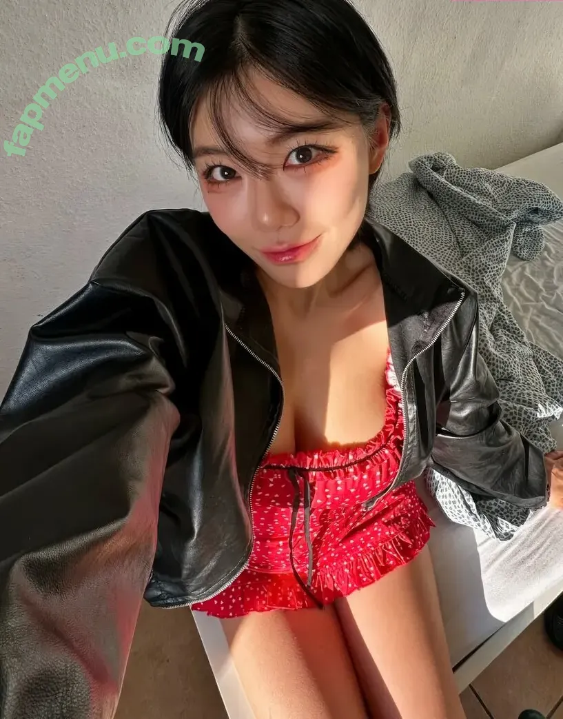 Berry nude photo #0083 (berry_is_blooming)