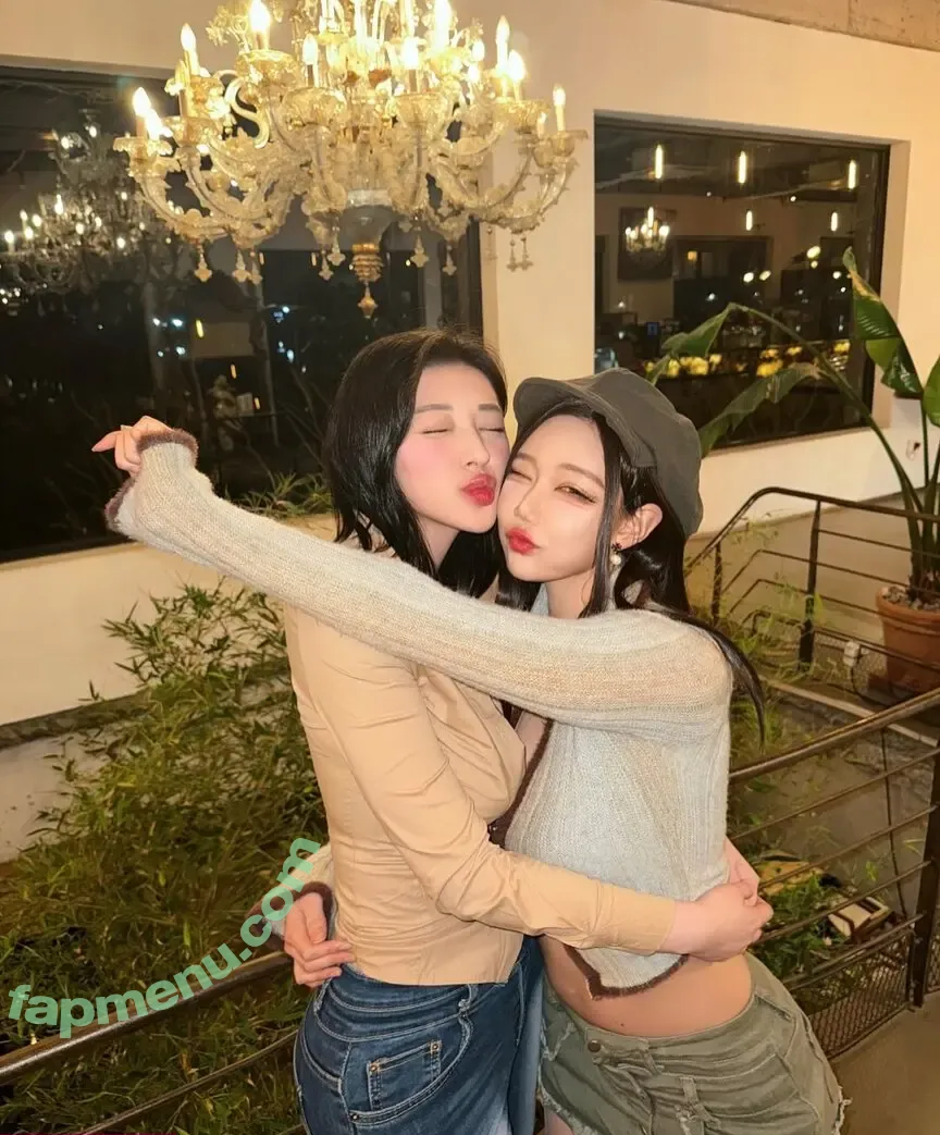 Berry nude photo #0635 (berry_is_blooming)