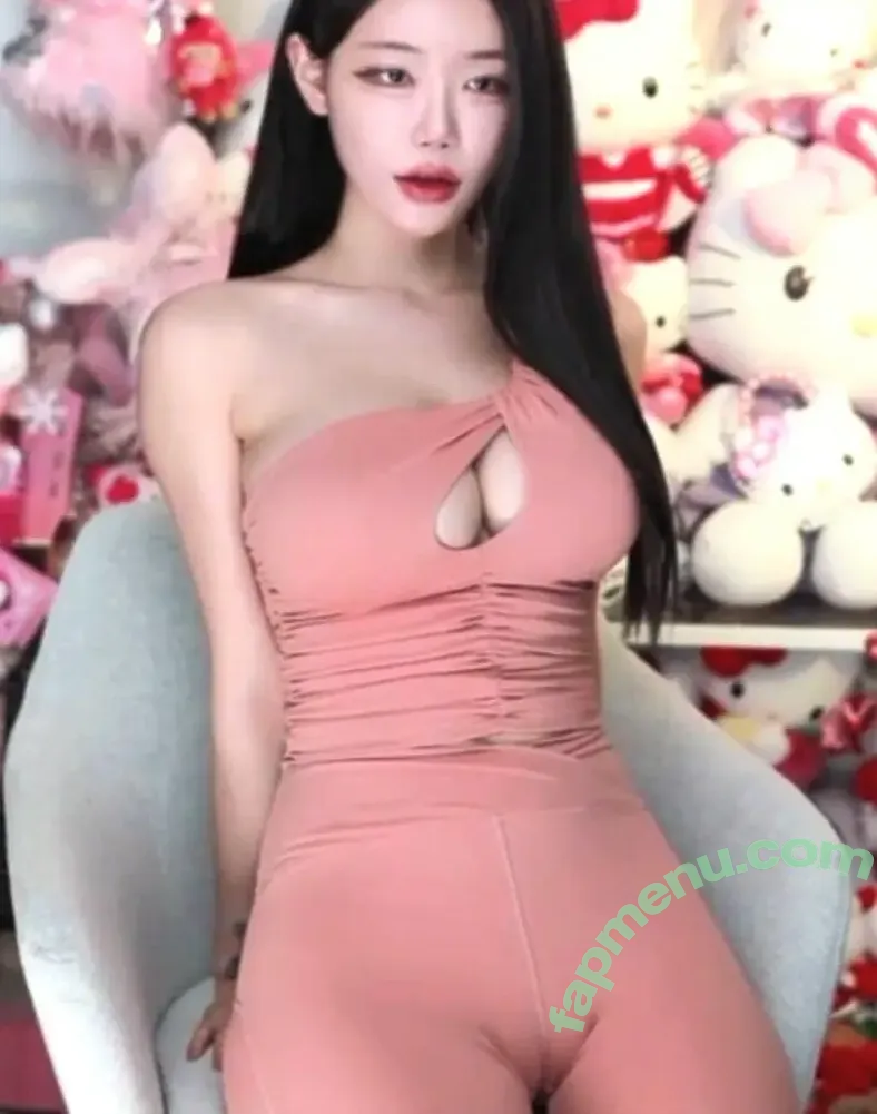 Berry nude photo #0668 (berry_is_blooming)