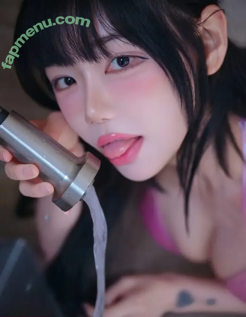 Berry nude photo #0915 (berry_is_blooming)