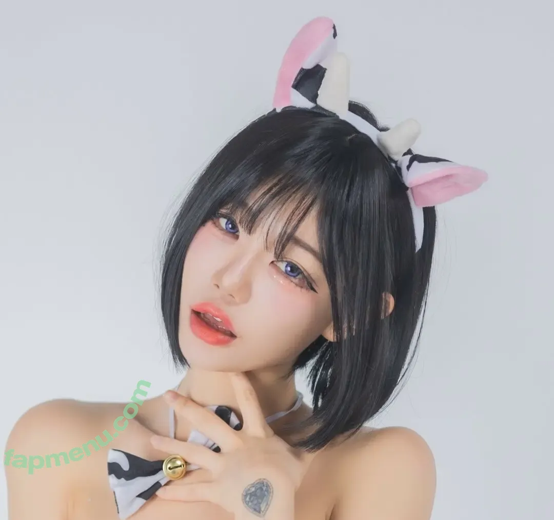 Berry nude photo #0954 (berry_is_blooming)