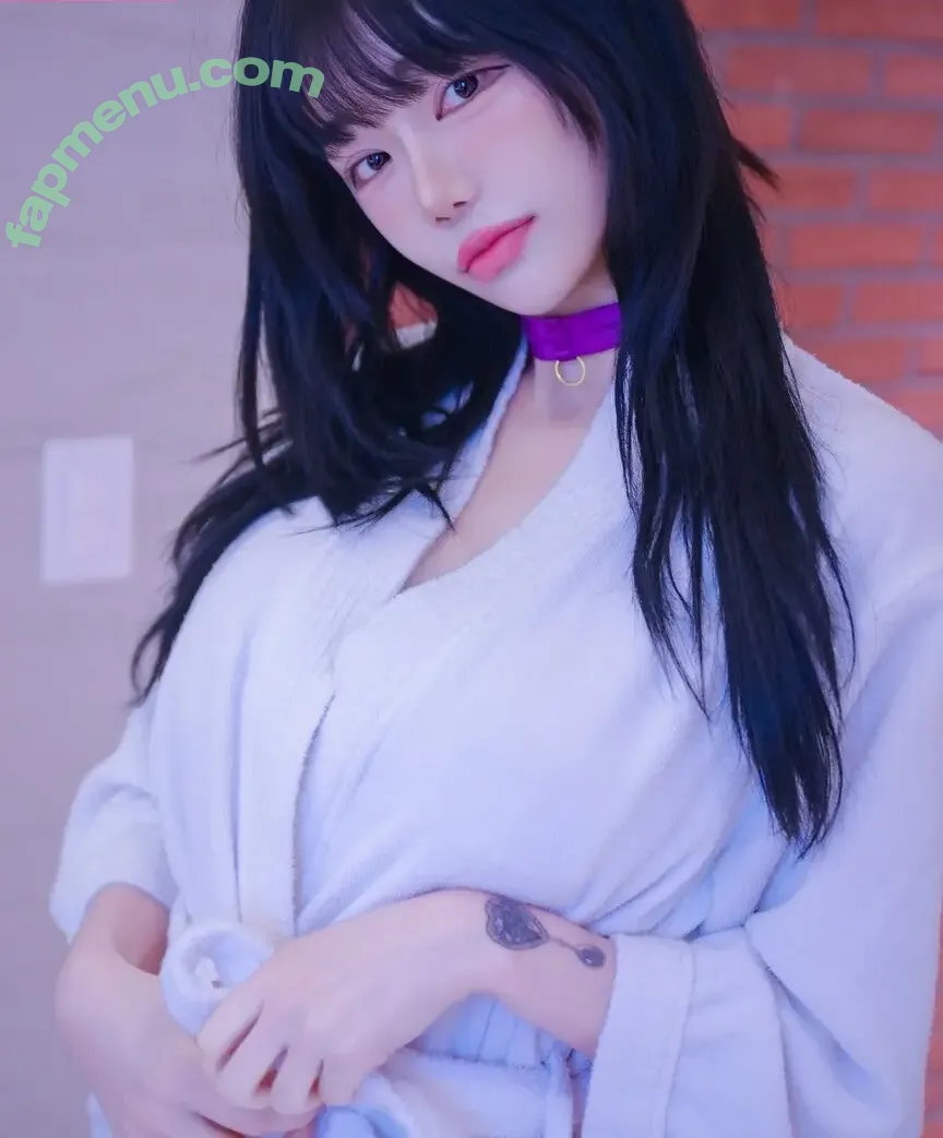 Berry nude photo #0981 (berry_is_blooming)