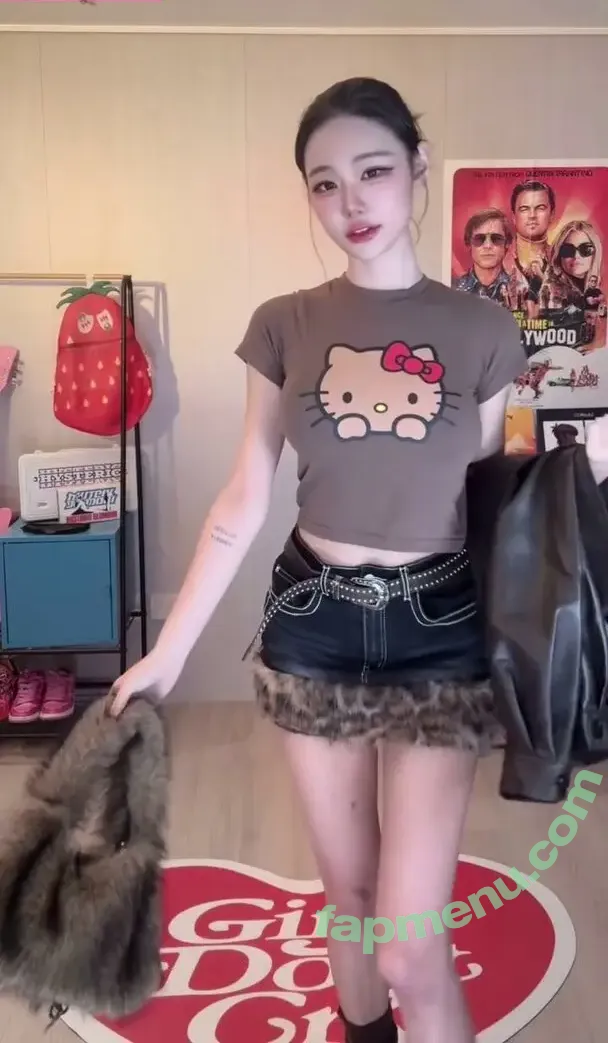 Berry nude photo #0998 (berry_is_blooming)