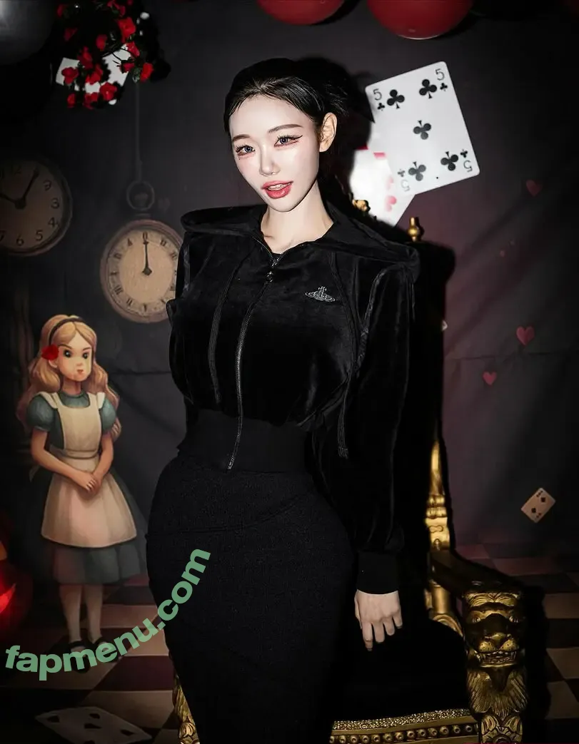 Berry nude photo #1013 (berry_is_blooming)