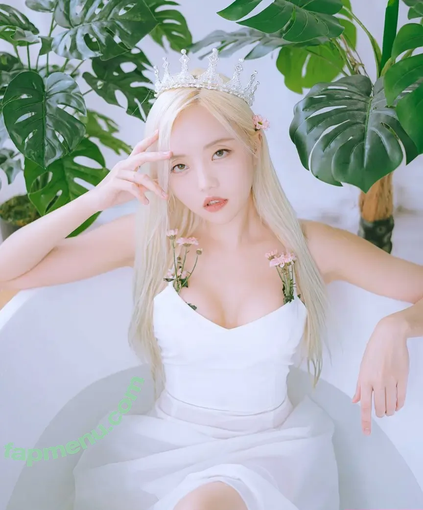 berry_berryin nude photo #0003 (berry_berryin)