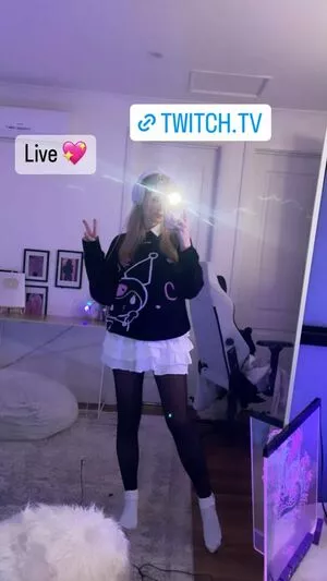 Berticuss / Britnyellen / biancasotelo14 nude photo #0285