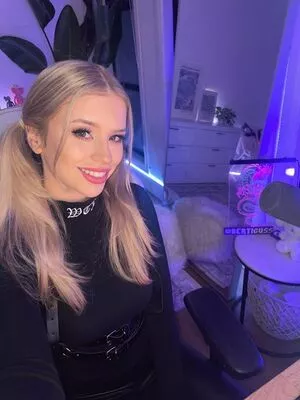 Berticuss / Britnyellen / biancasotelo14 nude photo #0289