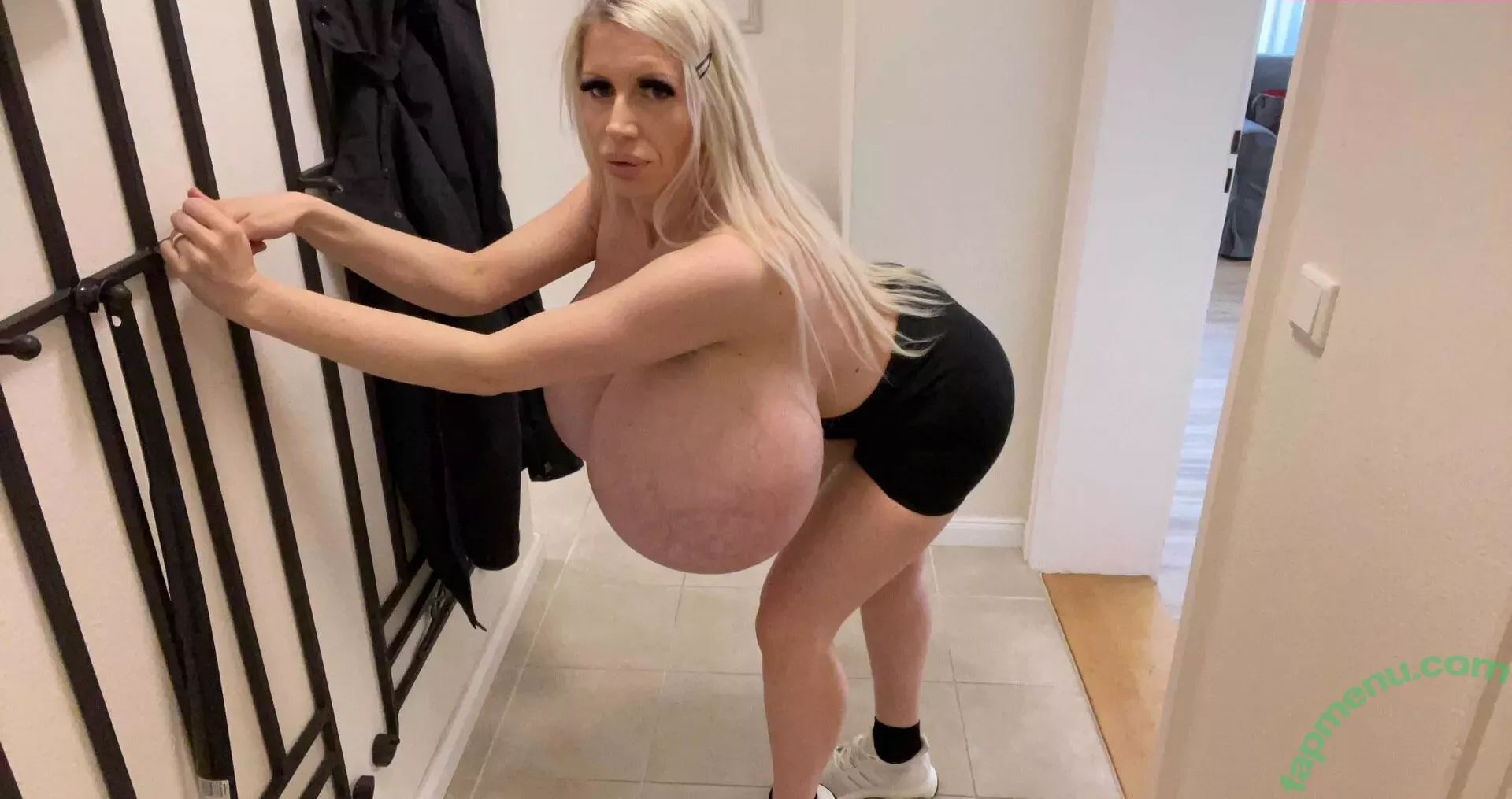 beshinedotcom nude photo #0114 (beshinedotcom)