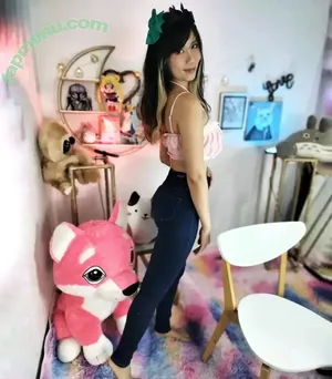 Bessy Q / Aquentine / Final Girlz / Justa Queen / Quynh Văn / _bessy.q_ nude photo #0034