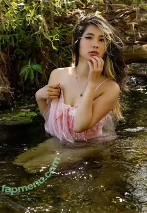 Bessy Q / Aquentine / Final Girlz / Justa Queen / Quynh Văn / _bessy.q_ nude photo #0037