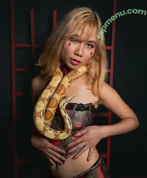 Bessy Q / Aquentine / Final Girlz / Justa Queen / Quynh Văn / _bessy.q_ nude photo #0129