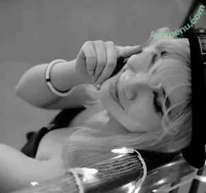 Bessy Q / Aquentine / Final Girlz / Justa Queen / Quynh Văn / _bessy.q_ nude photo #0209