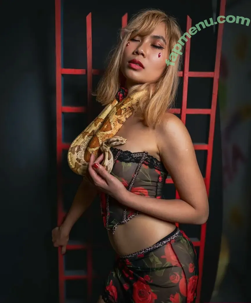 Bessy Q nude photo #0132 (Aquentine / Final Girlz / Justa Queen / Quynh Văn / _bessy.q_)