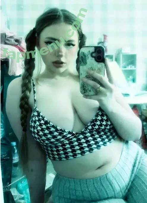 Beth Aura nude photo #0022 (Bethauraa / bethaura)