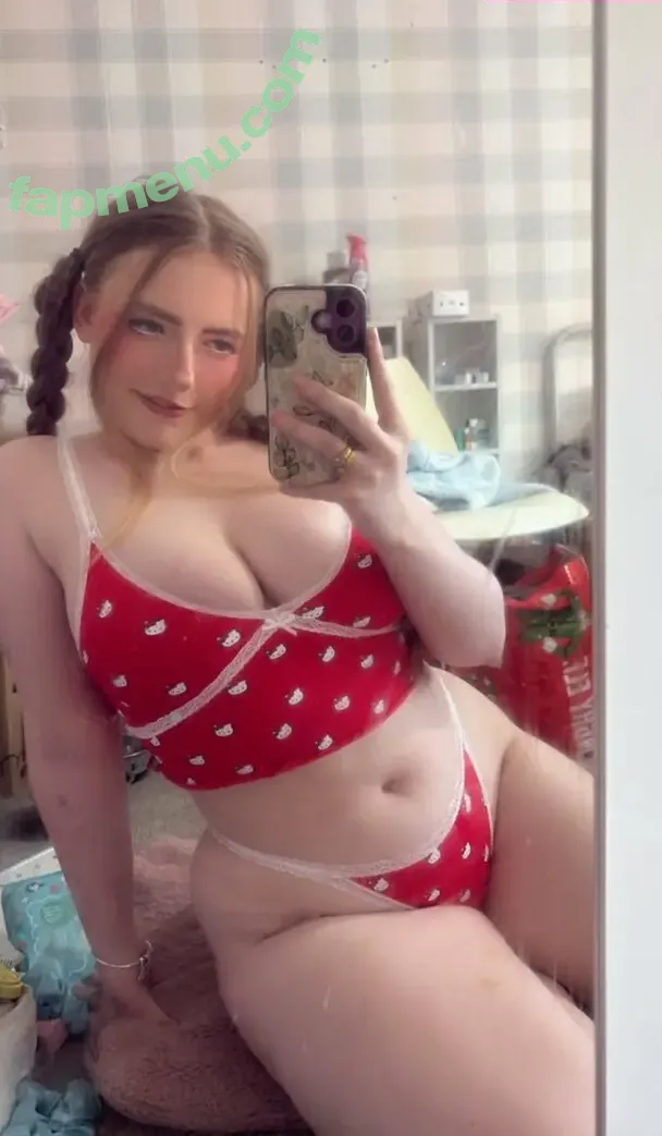 Beth Aura nude photo #0039 (Bethauraa / bethaura)