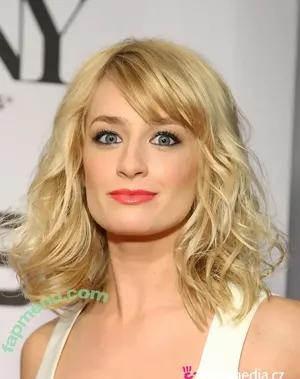 Beth Behrs / bethbehrs nude photo #0180