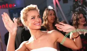 Beth Behrs / bethbehrs nude photo #0192