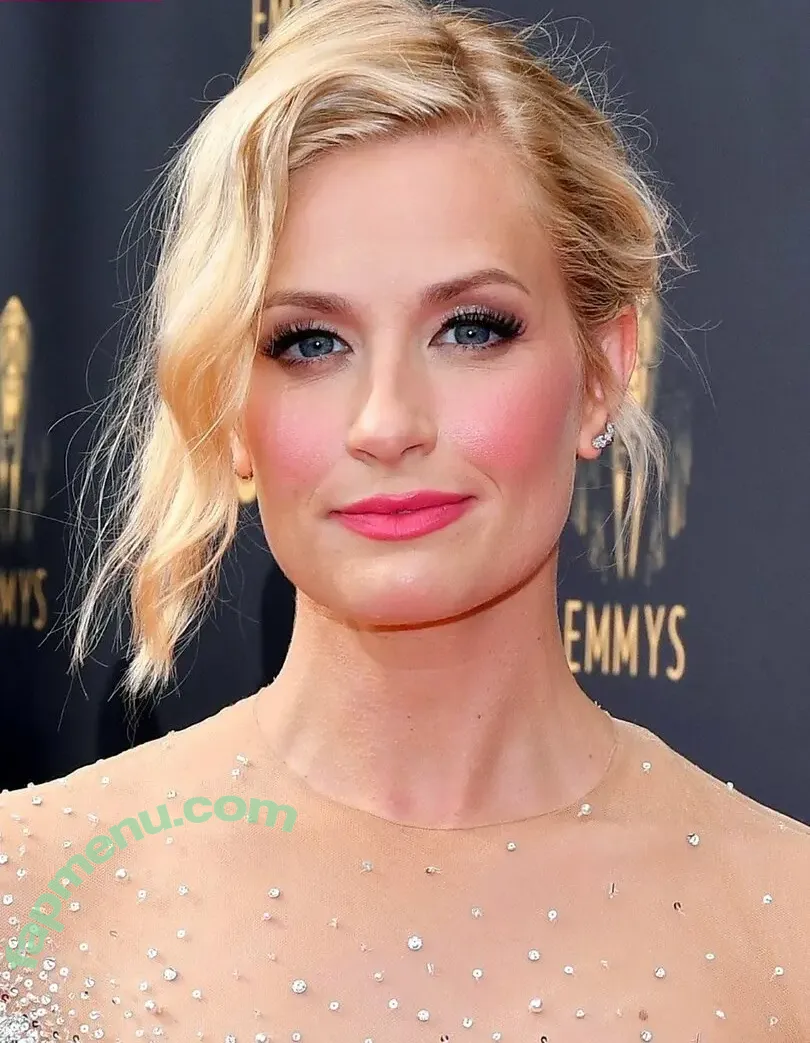 Beth Behrs nude photo #0182 (bethbehrs)