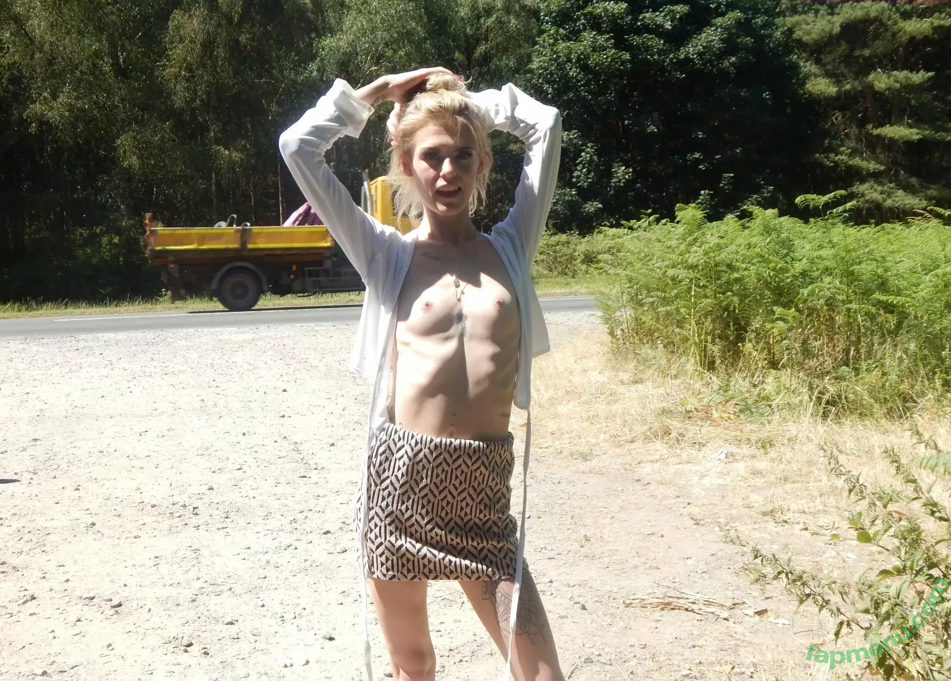 Beth Randell nude photo #0118 (Baby Beth / BabyB / Beth / beth.randell)
