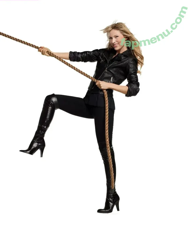 Beth Riesgraf nude photo #0008 (bethriesgraf)