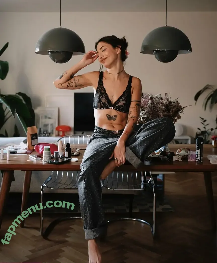 Beth.sal nude photo #0065 (Betka Saloňová / bethastley)