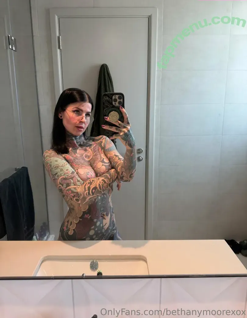 bethanymoorexox nude photo #0004 (bethanymoorexox)