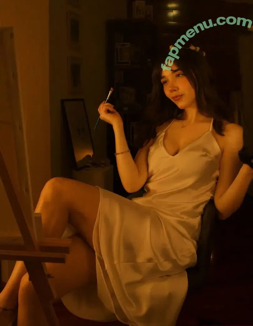 Bethcast nude photo #0064 (Bethcast)