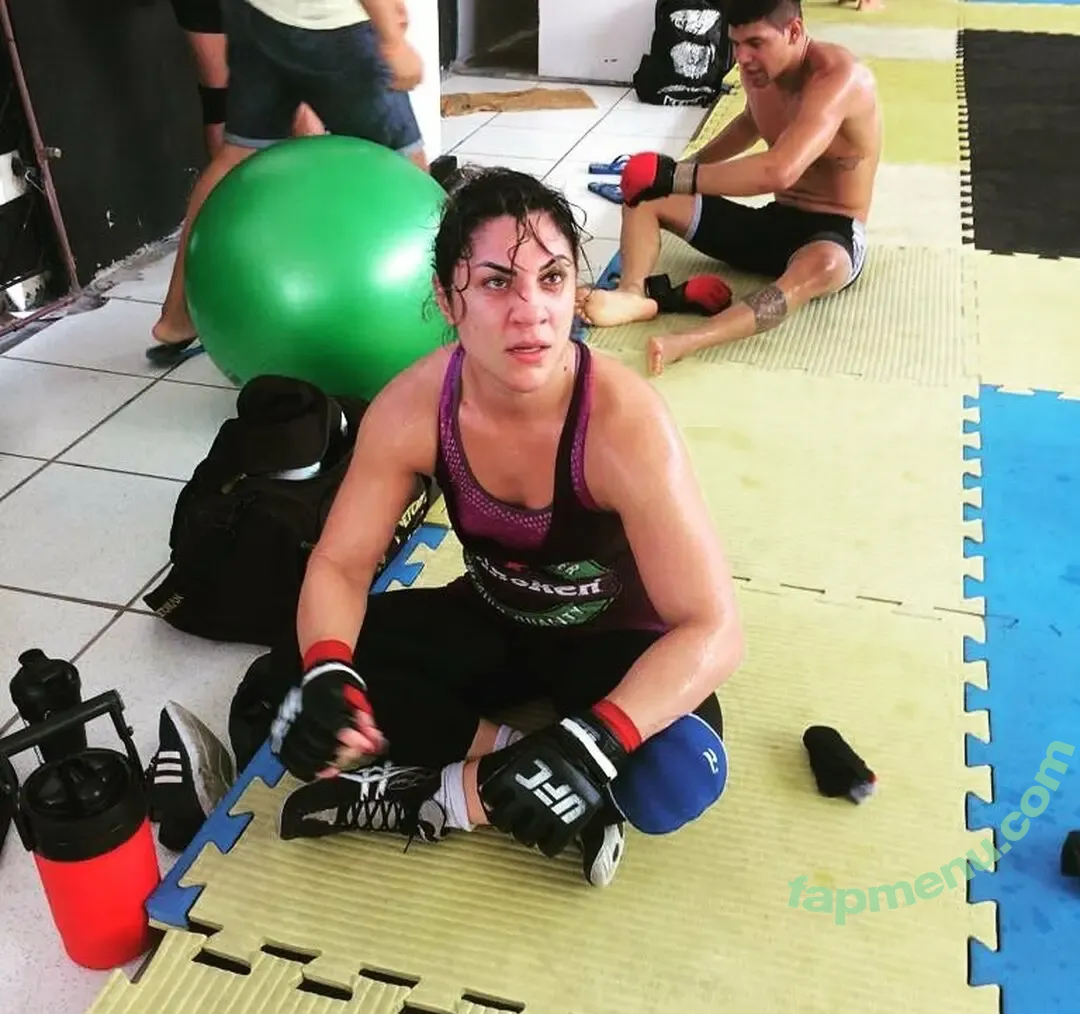 Bethe Correia nude photo #0284 (bethecorreia)