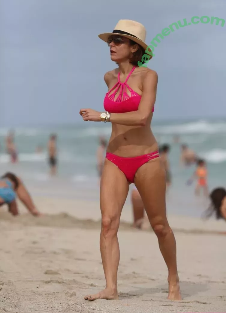 Bethenny Frankel nude photo #0126 (bethenny / bethennyfrankel)