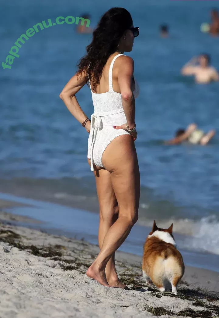 Bethenny Frankel nude photo #0201 (bethenny / bethennyfrankel)