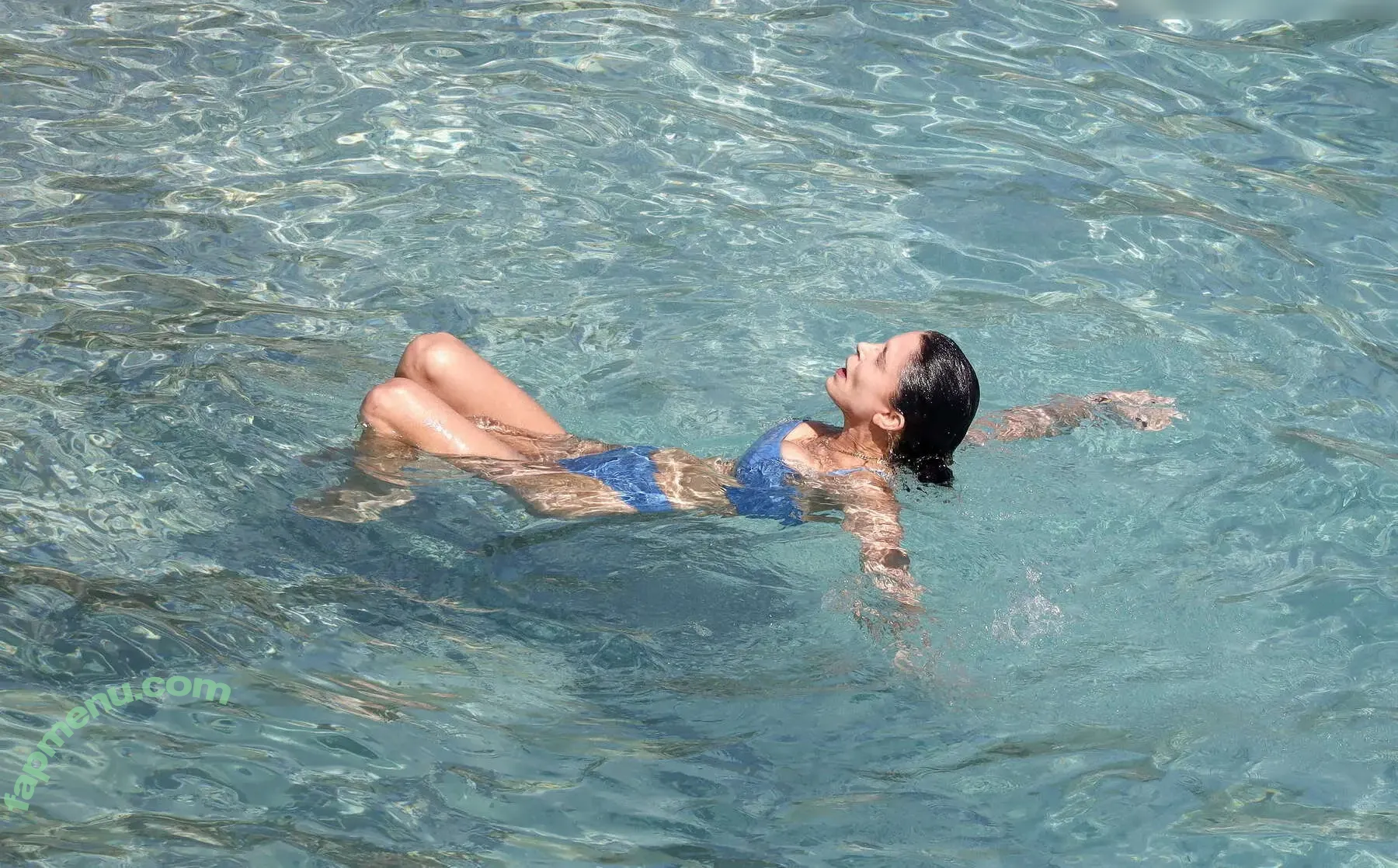 Bethenny Frankel nude photo #0439 (bethenny / bethennyfrankel)