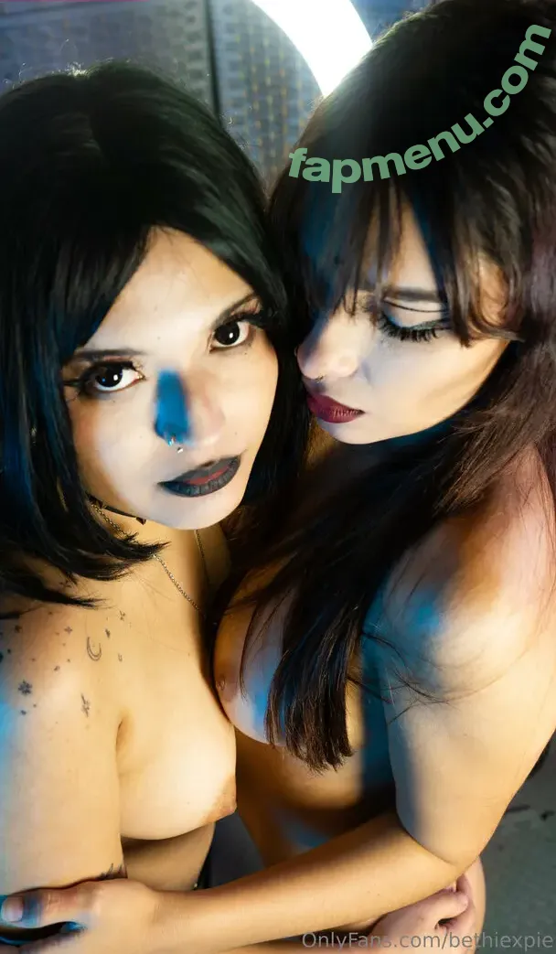 bethiexpie nude photo #0017 (bethiexpie)