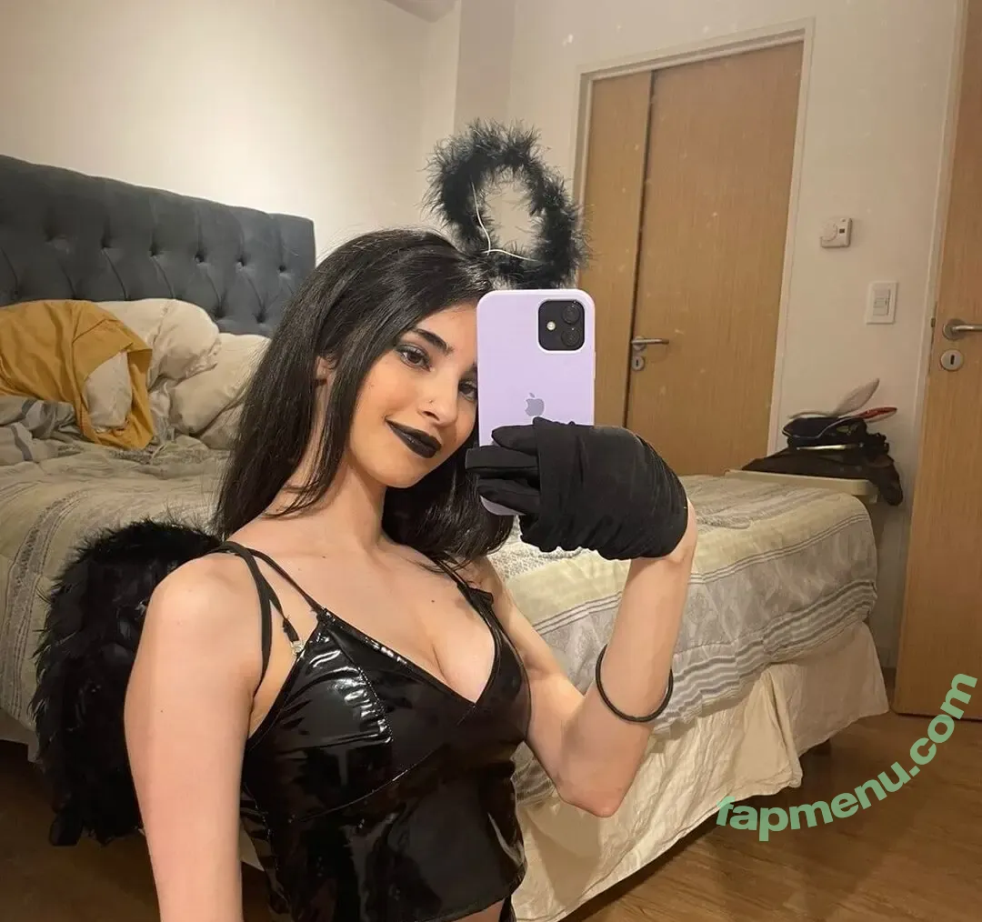 betmiau nude photo #0065 (bet_miau)