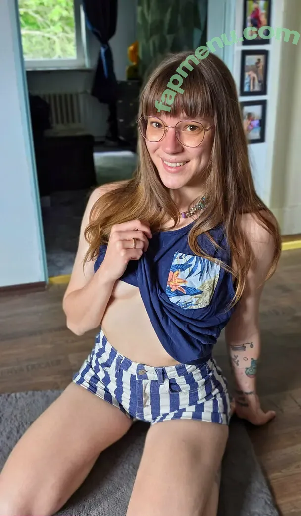 BettDuett nude photo #0012 (BettDuett)