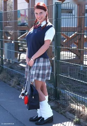 Bettie Ballhaus / BettieBallhaus / bettie.ballhaus.official / bettieballhauskanal nude photo #0640