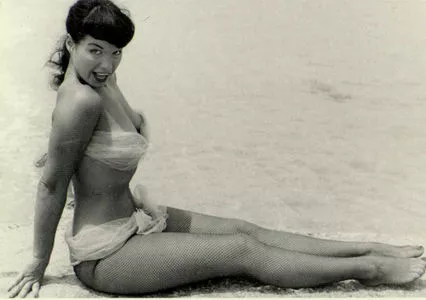 Bettie Page / bettie.page.xo / bettiepage nude photo #0154