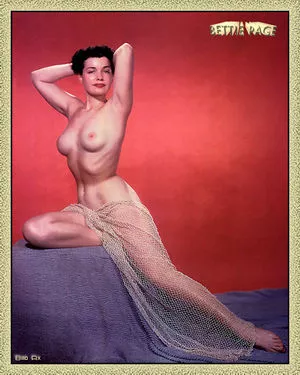 Bettie Page / bettie.page.xo / bettiepage nude photo #0160