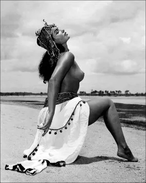 Bettie Page / bettie.page.xo / bettiepage nude photo #0206
