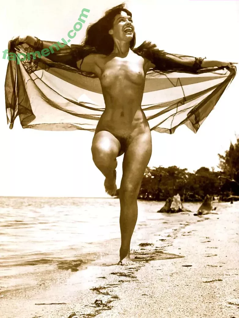 Bettie Page nude photo #0201 (bettie.page.xo / bettiepage)